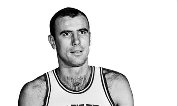 Famous Basketball Player Bob Pettit